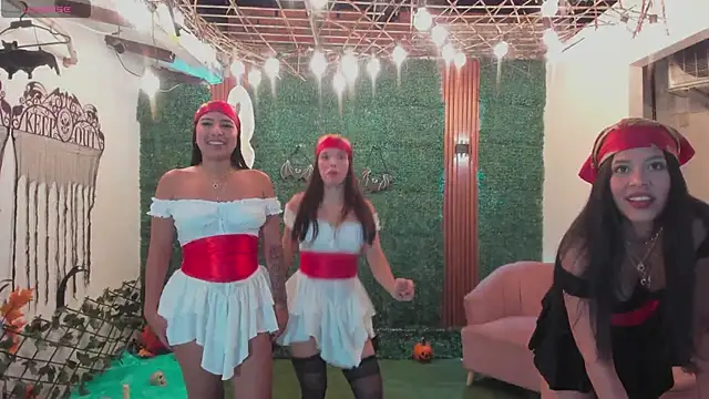 aidaadams online show from 10.31.25