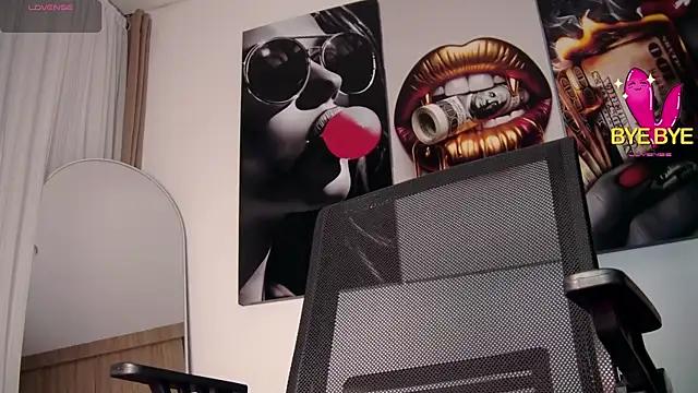 aidaadams online show from 12.22.25