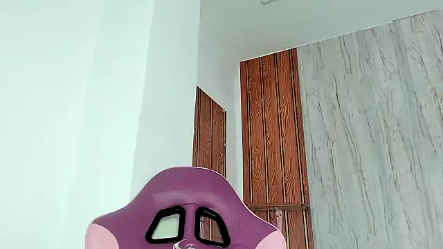 Alika01 online show from 10.05.25