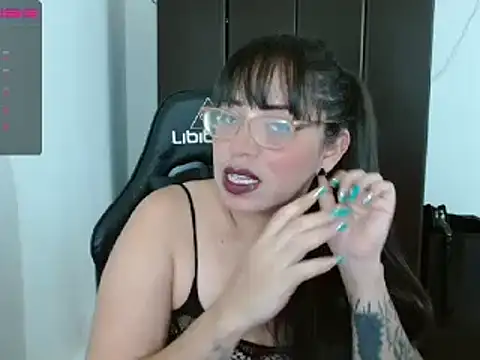 Snapshot of natashasmithe chatting on 01.03.25 natashasmithe online show from 01.03.25