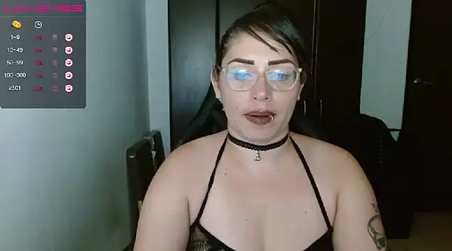 Snapshot of natashasmithe chatting on 01.15.25 natashasmithe online show from 01.15.25