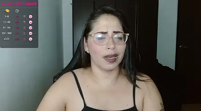 Snapshot of natashasmithe chatting on 01.17.25 natashasmithe online show from 01.17.25