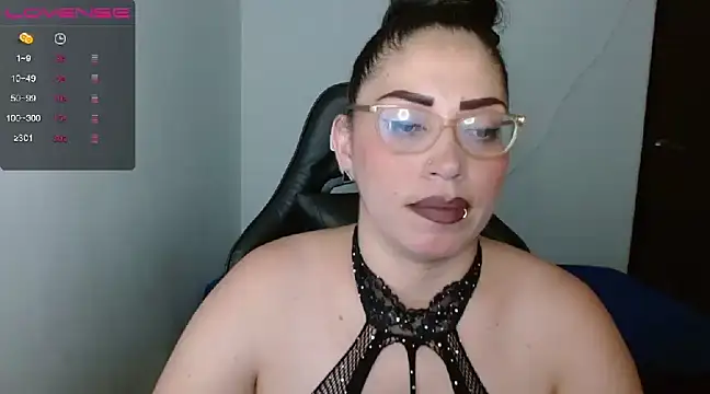 Snapshot of natashasmithe chatting on 01.27.25 natashasmithe online show from 01.27.25