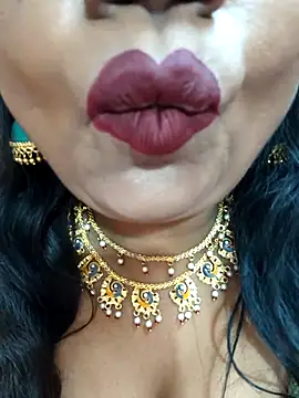 Snapshot of YR-SHIVANI chatting on 01.31.26 YR-SHIVANI online show from 01.31.26