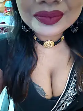 Snapshot of YR-SHIVANI chatting on 02.21.26 YR-SHIVANI online show from 02.21.26