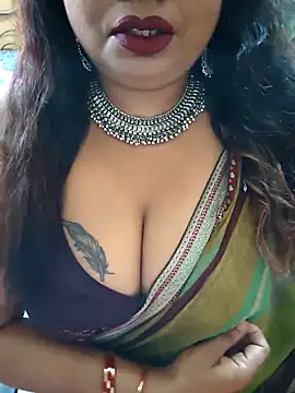 Snapshot of YR-SHIVANI chatting on 03.15.26 YR-SHIVANI online show from 03.15.26