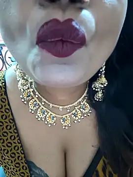 Snapshot of YR-SHIVANI chatting on 03.21.26 YR-SHIVANI online show from 03.21.26