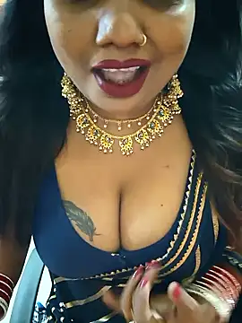 Snapshot of YR-SHIVANI chatting on 04.11.26 YR-SHIVANI online show from 04.11.26