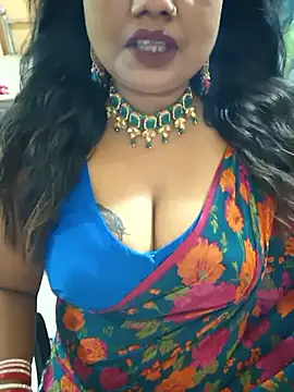 Snapshot of YR-SHIVANI chatting on 04.13.26 YR-SHIVANI online show from 04.13.26