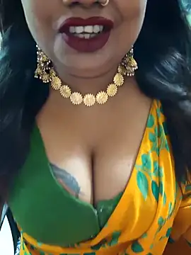 Snapshot of YR-SHIVANI chatting on 04.16.26 YR-SHIVANI online show from 04.16.26