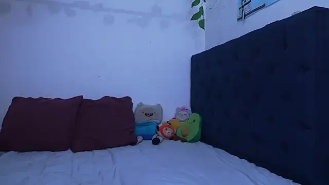 Snapshot of AliciaBasch chatting on 11.09.25 AliciaBasch online show from 11.09.25