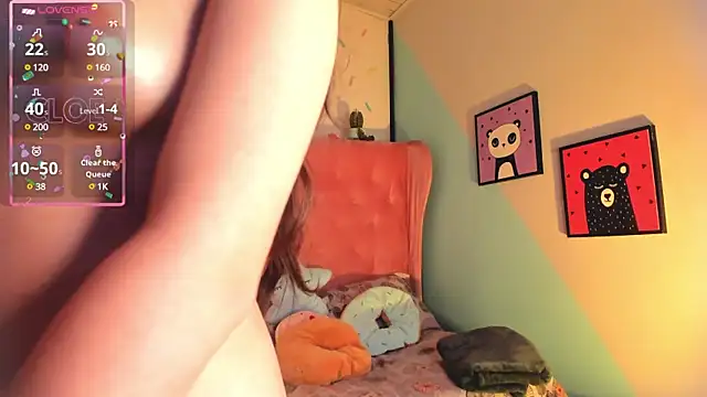 Snapshot of _cloe_martinez chatting on 12.14.24 cloe martinez online show from 12.14.24