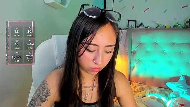 Snapshot of _cloe_martinez chatting on 02.22.25 cloe martinez online show from 02.22.25