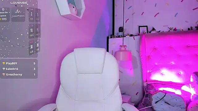 Snapshot of _cloe_martinez chatting on 03.22.25 cloe martinez online show from 03.22.25