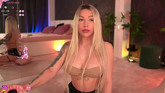 violettabunny03 online show from 03.22.25