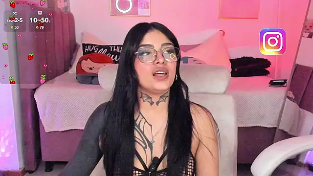 Hinataw33d01 online show from 11.12.25