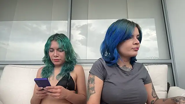 SinisterDarling online show from 11.03.25