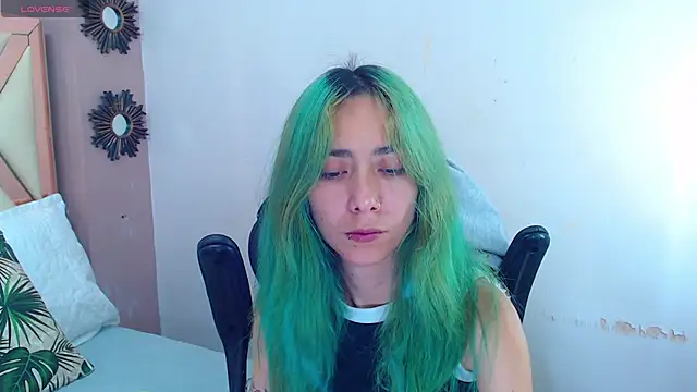 Erika Stevens online show from 10.03.25