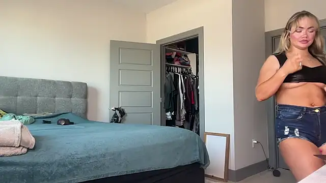 ElenaErickson online show from 12.04.24