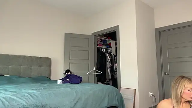 ElenaErickson online show from 02.03.25