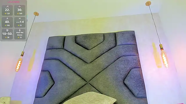 Liinda Saenz online show from 04.18.26