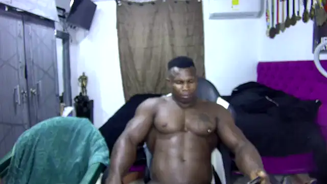 MedellinBlackx online show from 10.10.25