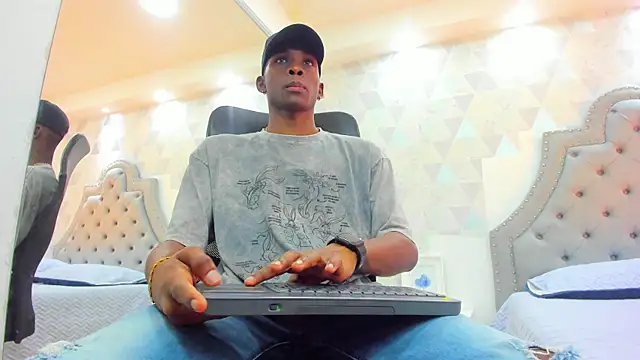 JacksonMuller  online show from 12.12.24