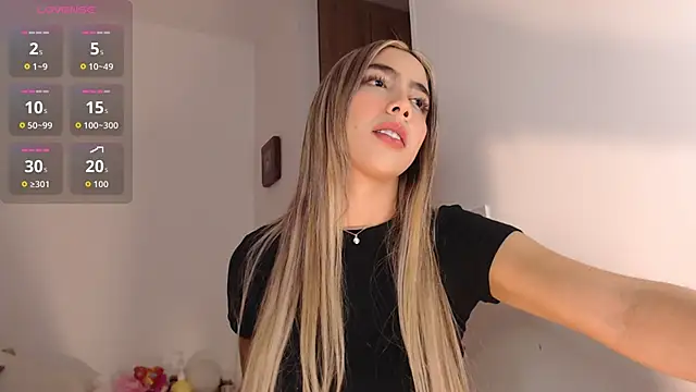 Snapshot of Marian_se chatting on 09.30.25 Marian se online show from 09.30.25