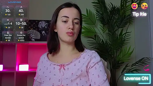 SweetieKendl online show from 02.11.26