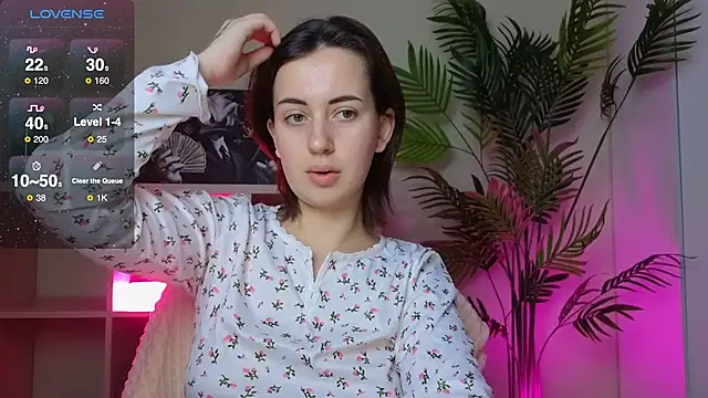 SweetieKendl online show from 04.23.26