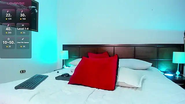 Snapshot of valery_camber chatting on 12.28.24 valery camber online show from 12.28.24