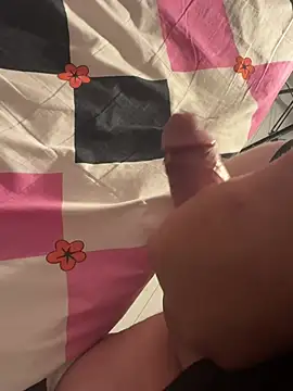 Snapshot of carlosss123987 chatting on 04.06.26 carlosss123987 online show from 04.06.26