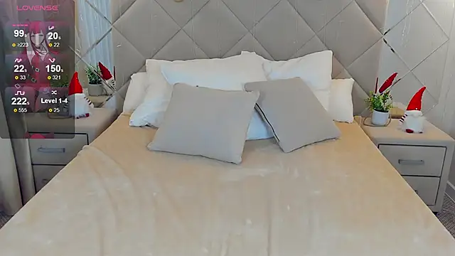 Snapshot of Anna_Way chatting on 12.16.24 Anna Way online show from 12.16.24