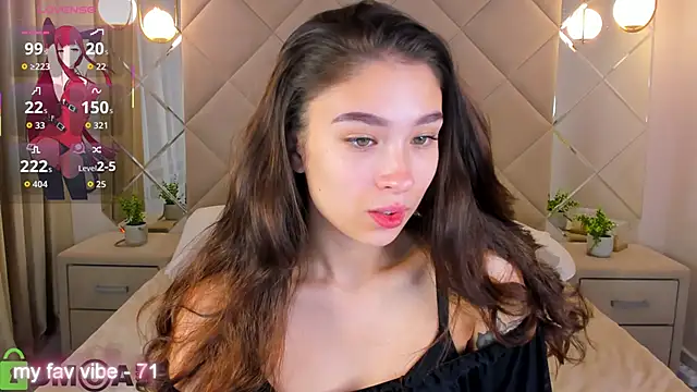 Snapshot of Anna_Way chatting on 09.14.25 Anna Way online show from 09.14.25