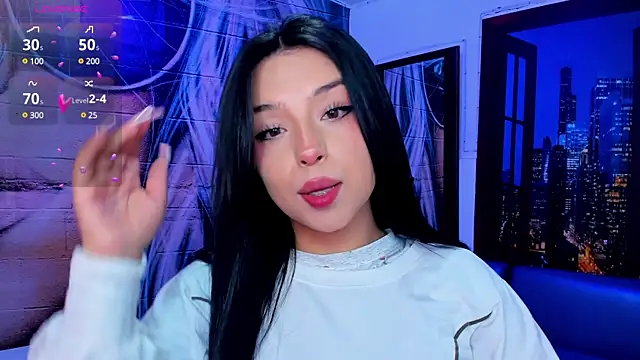 Snapshot of Small_naughty_ chatting on 12.28.24 Small naughty online show from 12.28.24