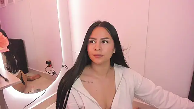 Snapshot of KattyPortman chatting on 02.28.25 KattyPortman online show from 02.28.25