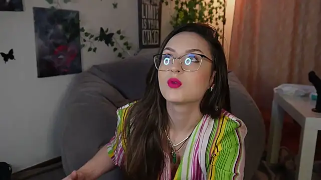 NaughtYHomemadE online show from 01.12.25