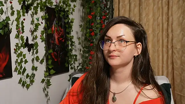 NaughtYHomemadE online show from 09.26.25