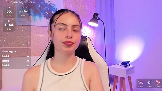 Snapshot of magic_fernanda chatting on 02.05.25 magic fernanda online show from 02.05.25