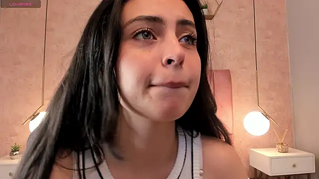 Snapshot of magic_fernanda chatting on 03.06.25 magic fernanda online show from 03.06.25