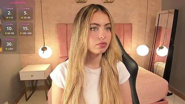 Snapshot of magic_fernanda chatting on 09.08.25 magic fernanda online show from 09.08.25