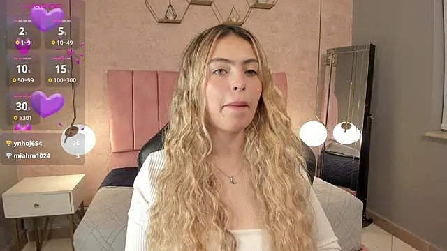 Snapshot of magic_fernanda chatting on 09.19.25 magic fernanda online show from 09.19.25