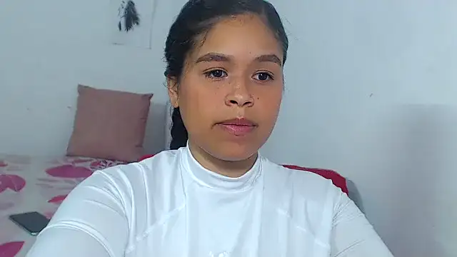 Snapshot of Hazel_donna chatting on 02.06.26 Hazel donna online show from 02.06.26