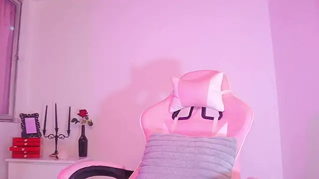 Snapshot of Stryxcy chatting on 01.20.25 Stryxcy online show from 01.20.25