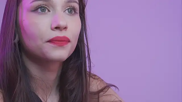 Snapshot of Stryxcy chatting on 02.08.25 Stryxcy online show from 02.08.25