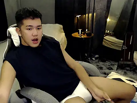 xgregor07 online show from 10.11.25