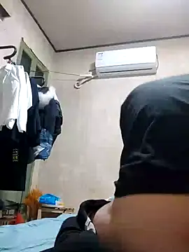 Snapshot of Beijing2000 chatting on 12.27.24 Beijing2000 online show from 12.27.24