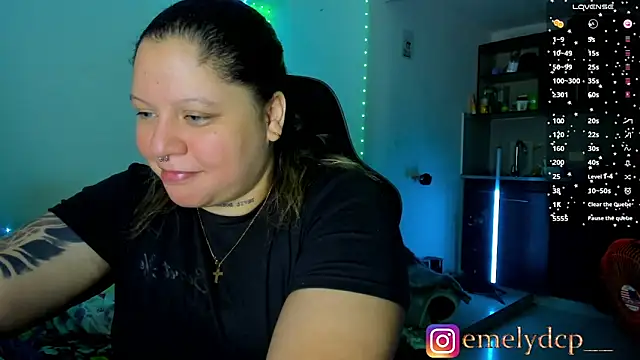 Snapshot of mariana_maze chatting on 06.23.26 mariana maze online show from 06.23.26