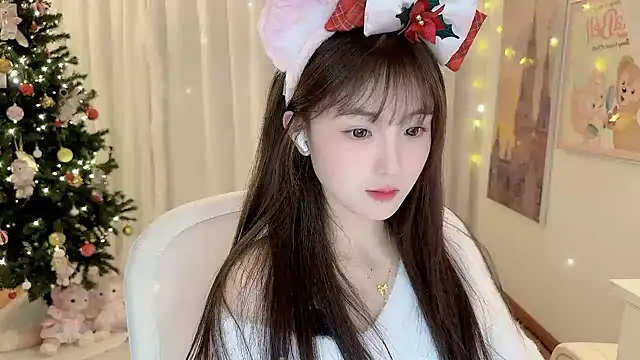Snapshot of SHUIshui_ chatting on 12.24.24 SHUIshui online show from 12.24.24