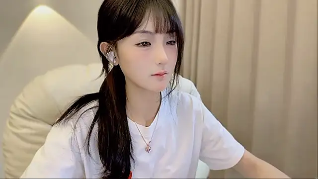 Snapshot of SHUIshui_ chatting on 11.02.25 SHUIshui online show from 11.02.25